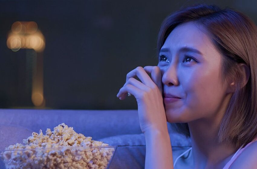  چرا گریه‌کردن هنگام تماشای فیلم نشانه مثبتی است؟