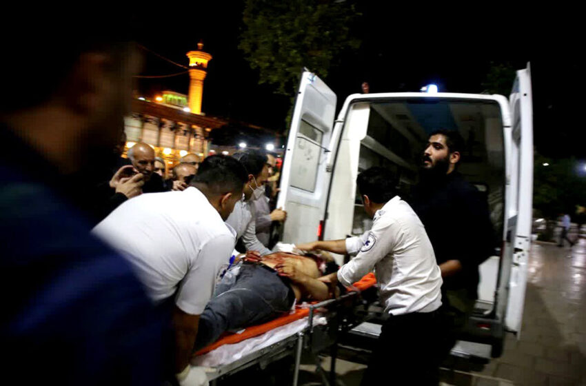  حادثه تروریستی در حرم شاهچراغ با یک شهید و ۷ مجروح