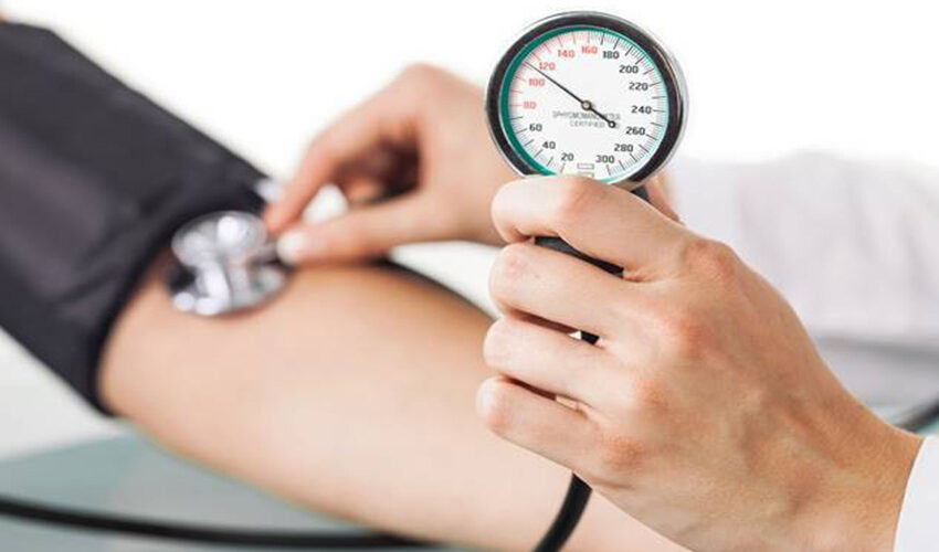  ۱۳ راهکار خانگی و ساده برای کاهش فشار خون
