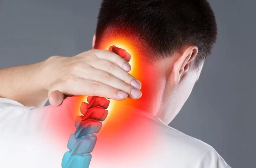  دیسک گردن را با این حرکات در خانه درمان کنید