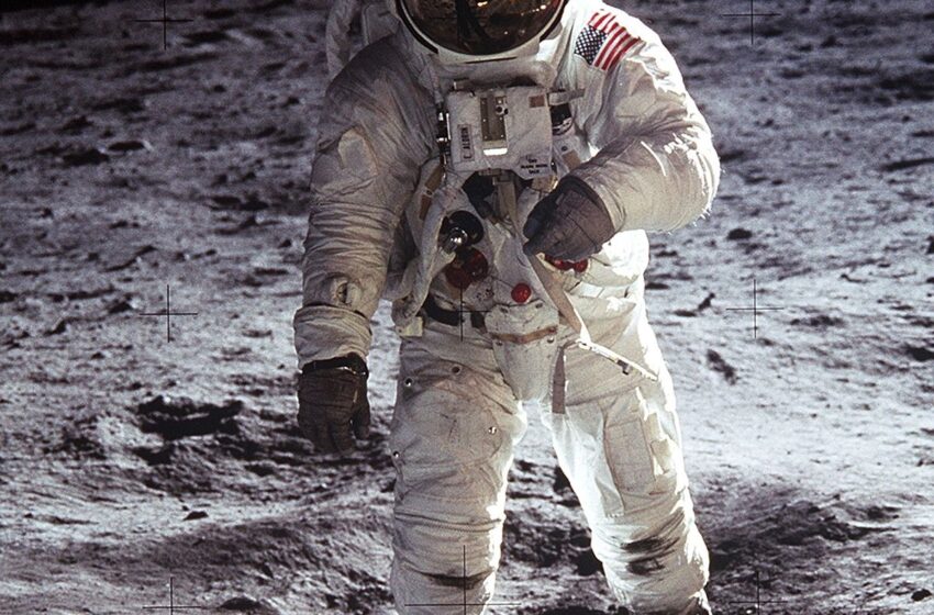  عکس | رونمایی از لباس شگفت انگیز برای فرستادن انسان به ماه با یک قیمت باورنکردنی!