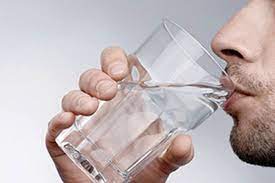  اگر آب کم بخوریم چه بیماری می‌گیریم؟