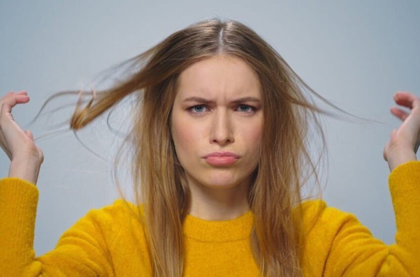  ۷ دلیل کدر شدن مو؛ با این راهکارها موهایتان را براق کنید