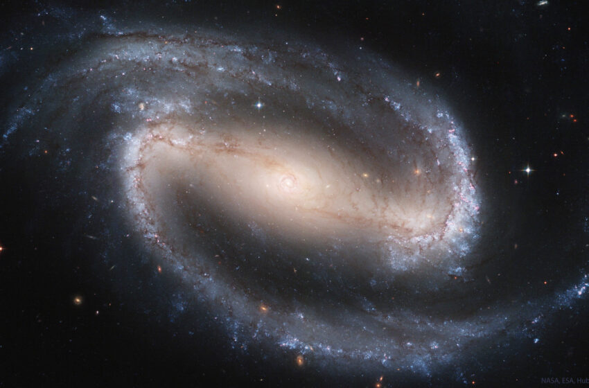 کهکشان مارپیچ